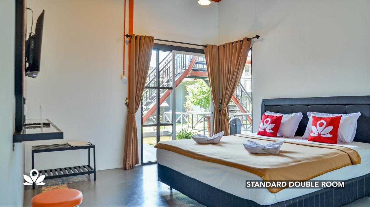 Ndalem Sorogenen Guesthouse Yogyakarta Eksteriør billede